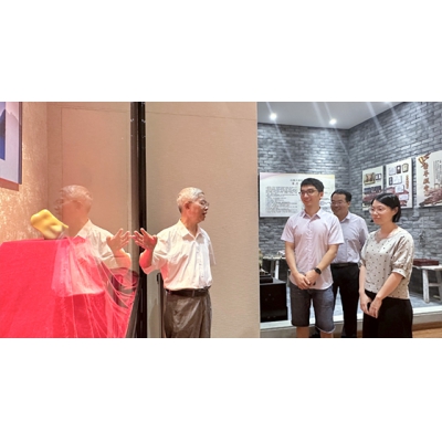中國人民大學調(diào)研組參觀安特·倪東方藝術(shù)博物館